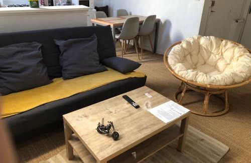 Aurillac Apartment | Appart'Hotel Victor Hugo et sa pizza offerte