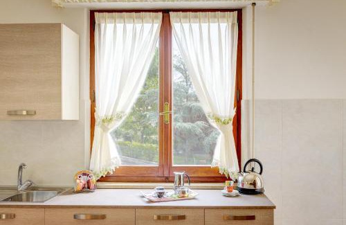 Passignano sul Trasimeno Apartment | Appartamento Luisa - Vista Lago