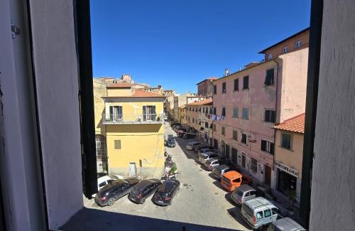 Portoferraio Old Town Apartment | Appartamenti Le Ancore sulla Darsena