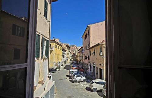 Portoferraio Old Town Apartment | Appartamenti Le Ancore sulla Darsena