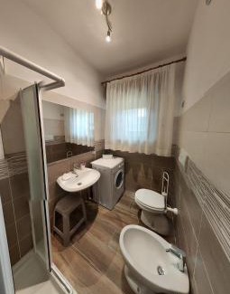 Ponte Arche Apartment | Appartamenti Pedrini