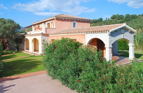 San Teodoro City Centre Apartment | Appartamenti Vecchio Stazzo
