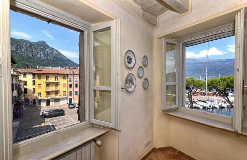 Bogliaco Apartment | Appartamento Al Porto Vecchio - Theater Home