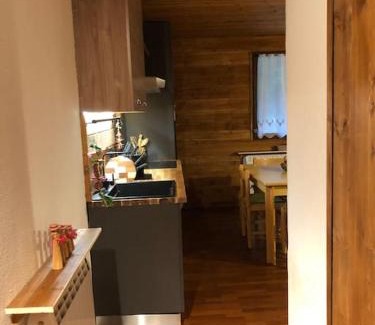 La Thuile House | Appartamento ampio giardino adiacente piste sci 4/6 posti letto