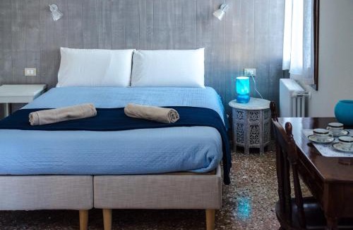 Cannaregio Apartment | Appartamento Azzurro Two Bathrooms