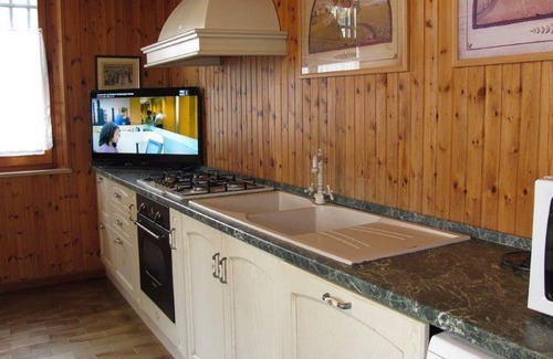 Ramazzano Apartment | Appartamento Chalet - Two Bedroom Apartment, Sleeps 4