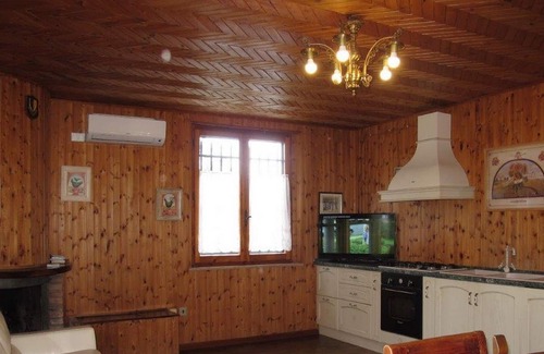 Ramazzano Apartment | Appartamento Chalet - Two Bedroom Apartment, Sleeps 4