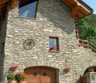 Champlong Dessus Apartment | Appartamento Con Giardino