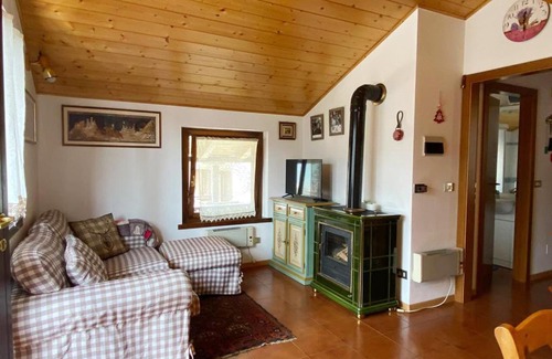 Folgaria Apartment | Appartamento con Terrazzo Panoramico vicino al Centro di Folgaria