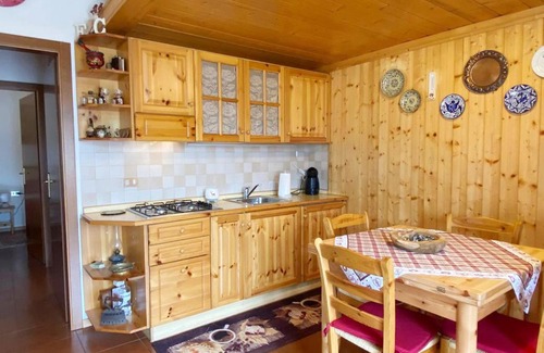 Folgaria Apartment | Appartamento con Terrazzo Panoramico vicino al Centro di Folgaria