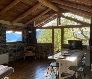 Perledo Apartment | Appartamento del Meo