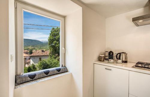 Rocca di Mezzo Apartment | Appartamento di design con vista sui monti