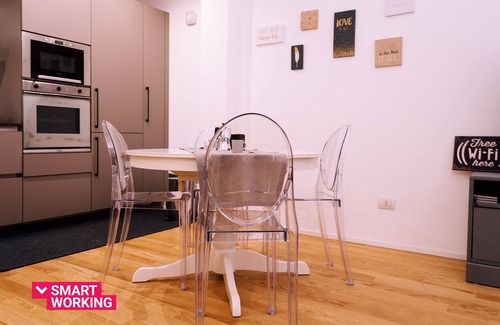 L'antico Ghetto Ebraico Apartment | Appartamento elegante alle Due Torri by Wonderful Italy