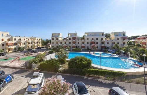 Lido Apartment | Appartamento Eucaliptus near the Beach with Sea View, Pool, A/C, Garden, Terrace & Balcony