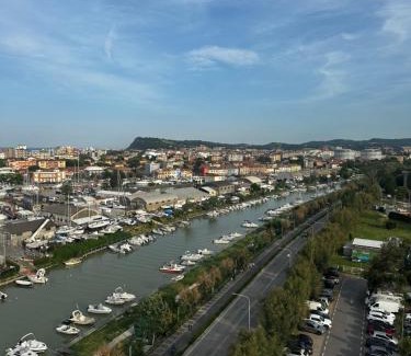 Pesaro Apartment | Appartamento fronte mare con vista mozzafiato