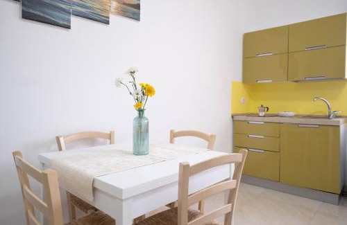 La Taulera Apartment | Appartamento Giallo