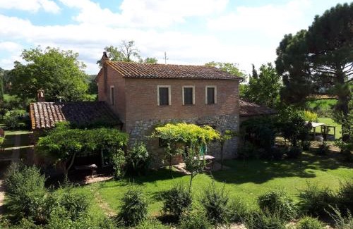 Monteleone d'Orvieto Apartment | Appartamento Il Cantico Del Gallo, Wifi, Near Perugia