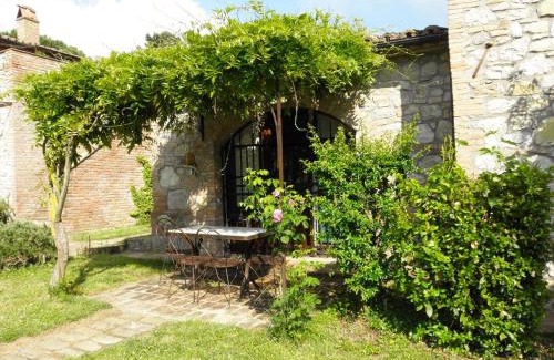 Monteleone d'Orvieto Apartment | Appartamento Il Fienile Del Sole, Wifi, Perugia