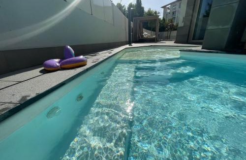 Bergamo Apartment | Appartamento in città con Giardino e Piscina privati