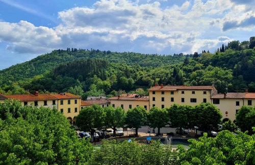 Pratovecchio Apartment | Appartamento in Piazza Nova