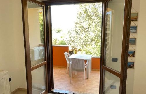 Valledoria House | Appartamento incantevole 4 posti letto con piscina idromassaggio