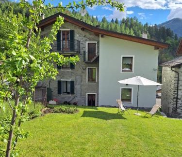 Valtellina Apartment | Appartamento Ca' Battaglia