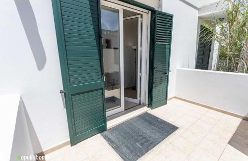Marina di Mancaversa Apartment | Appartamento Violetta a Mancaversa, Apulia Home