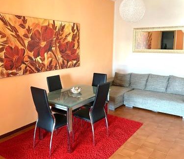 Luni Mare Apartment | Appartamento La Margherita con parcheggio privato gratuito e biciclette