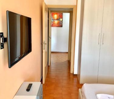 Luni Mare Apartment | Appartamento La Margherita con parcheggio privato gratuito e biciclette