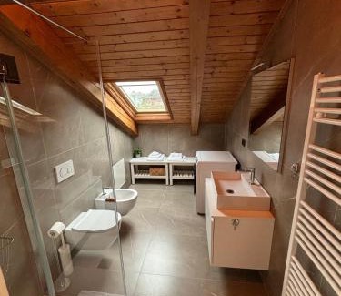 Monforte d'Alba Apartment | Appartamento 'La Poesia Della Terra'