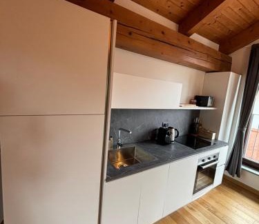 Monforte d'Alba Apartment | Appartamento 'La Poesia Della Terra'