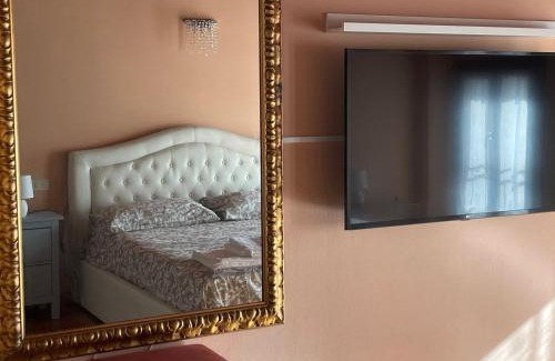 Lugo Apartment | Appartamento Luce- 2 camere da letto-Centro storico-Parcheggio privato gratuito