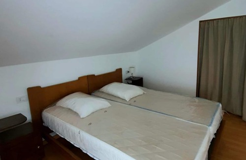 Derby-villaret Apartment | Appartamento Mansardato situato in posizione strategica