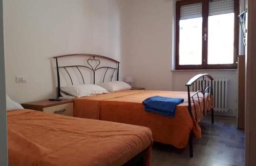 Cupra Marittima Apartment | Appartamento rimodellato seconda fila mare centro di Cupra Marittima