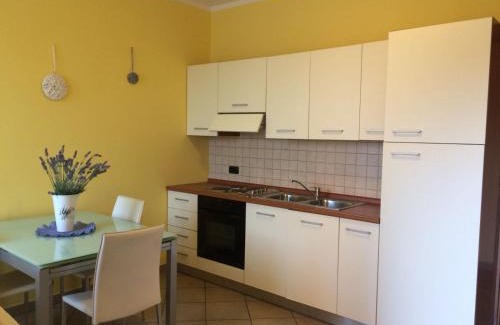 Neive Apartment | Appartamento Riva