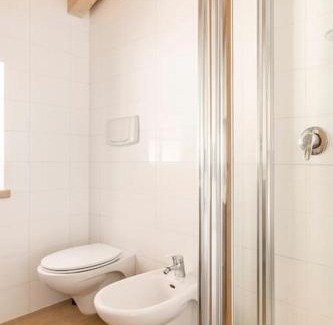 Predazzo Apartment | Appartamento rustico con stube e balcone