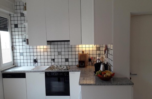 Albate Apartment | Appartamento Sari