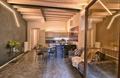 Gargnano Apartment | Appartamento Simone by Theater Home, in the heart of Gargnano