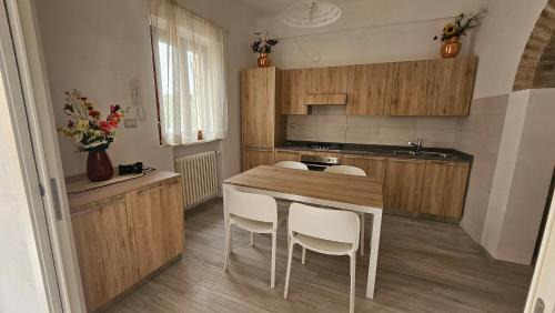 Castelnuovo d'Elsa Apartment | Appartamento Via Roma