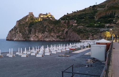 Sant'Alessio Siculo Apartment | Appartamento Virginia a due passi dal Mare