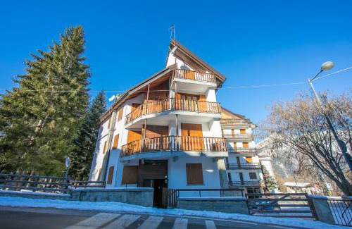 Sauze d'Oulx Apartment | Appartamento Villa Margherita City Center - Happy Rentals