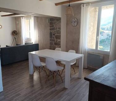 Notre-Dame-de-la-Rouviere Apartment | Appartement au coeur des Cévennes