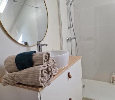 Saint-Pourcain-sur-Sioule Apartment | Appartement T3- Centre-ville