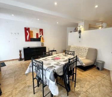 Prats-de-Mollo-la-Preste Apartment | Appartement confort avec vue montagne 35 m² idéal 3 pers