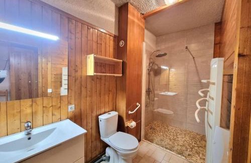 Saint-Michel-de-Chaillol Apartment | Appartement cosy à Chaillol 1600, 6-8 pers, terrasse sud, WiFi, parking proche - FR-1-393-31