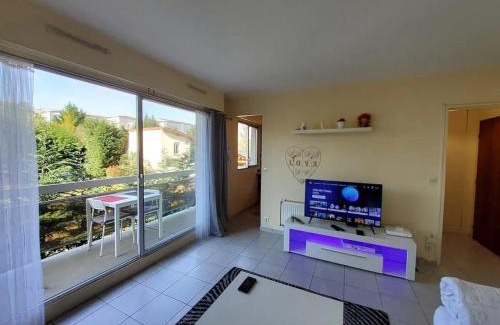 Les Pavillons-sous-Bois Apartment | Appartement moderne aux Pavillons-sous-Bois - 24 m² + Terrasse