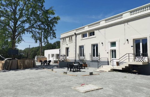 St-Meme-le-Tenu Apartment | Appartement Supérieur n°3