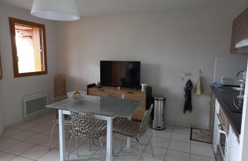 Saint-Leger-les-Melezes Apartment | Appartement offrant une magnifique vue des montagnes