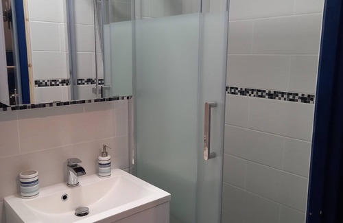 Saint-Nic Apartment | Appartement à 2 Minutes de la Plage Entre Douarnenez et la Presqu'île de Crozon