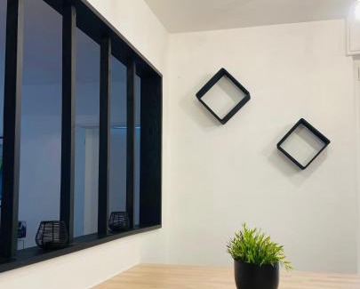 Pontarlier Apartment | Appartement 2 chambres avec terrasse vue sur jardin arboré